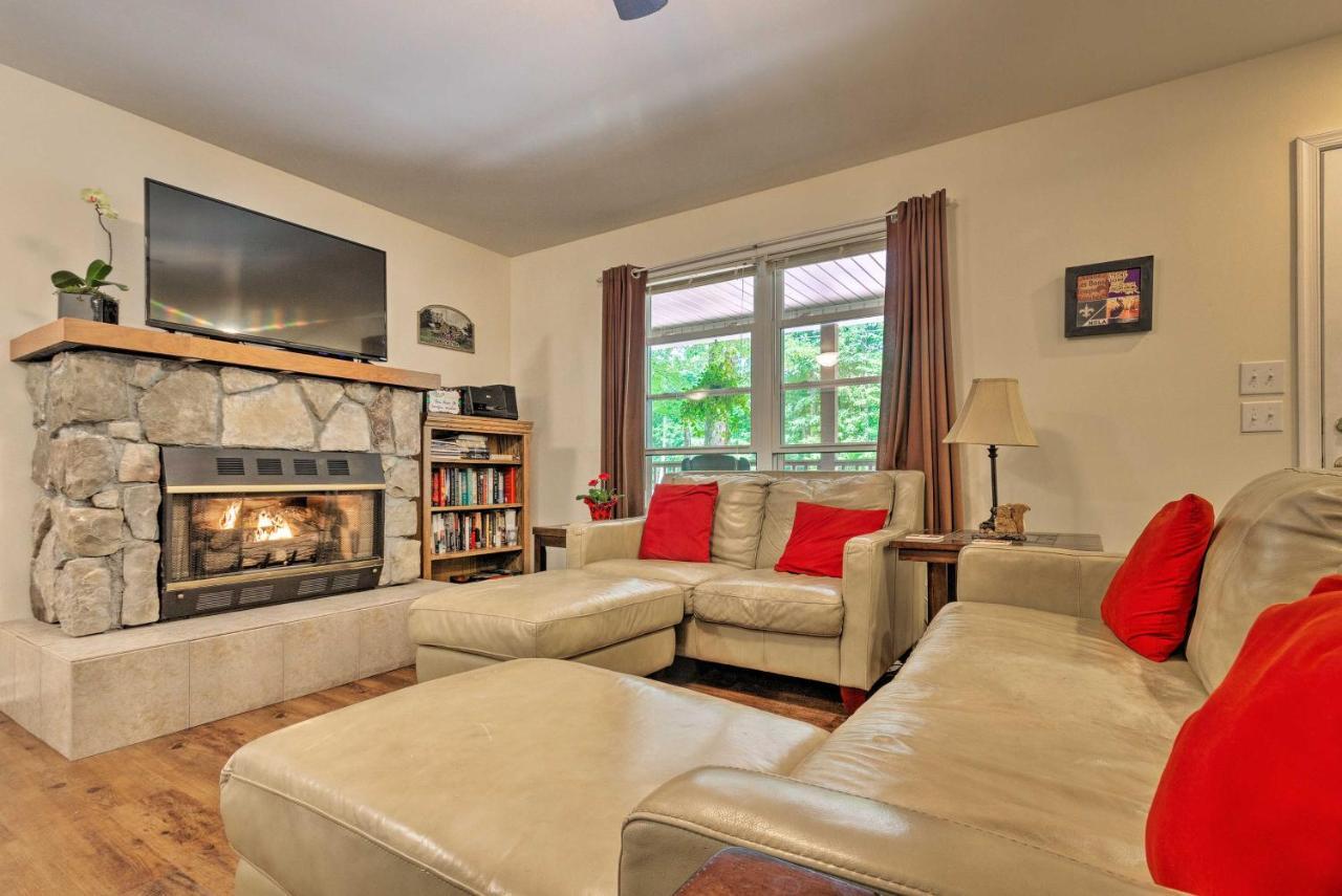 Beech Mountain Home With Covered Deck, Near Skiing! Ngoại thất bức ảnh